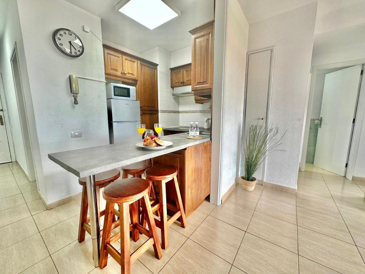 Sunbeach Apartment Arona  Ngoại thất bức ảnh