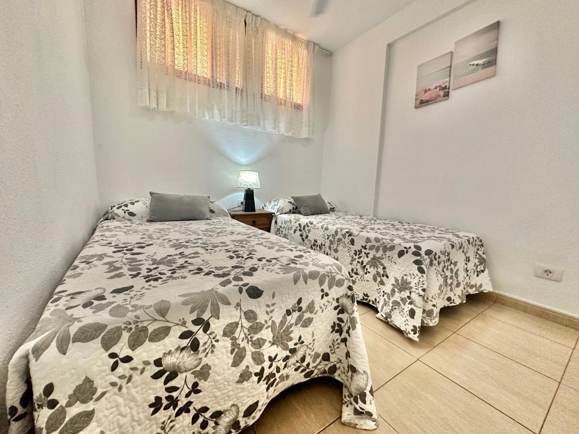 Sunbeach Apartment Arona  Ngoại thất bức ảnh